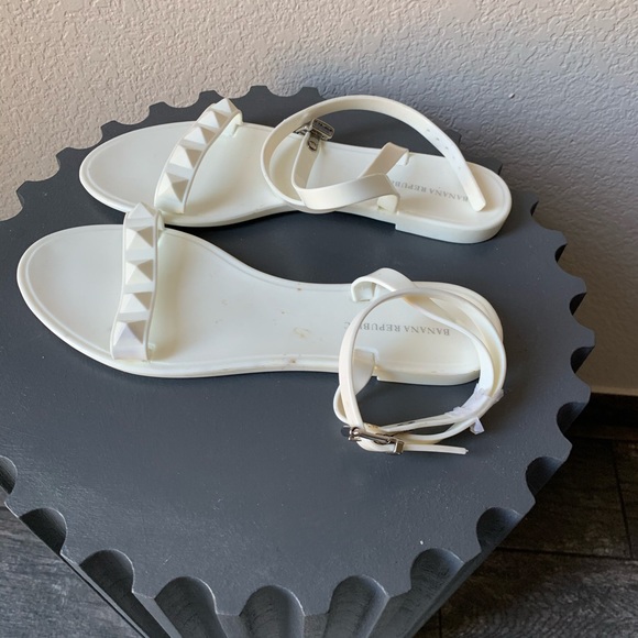 $22🔥 NEW 🤩White Gel sandals size 9 - Picture 2 of 4